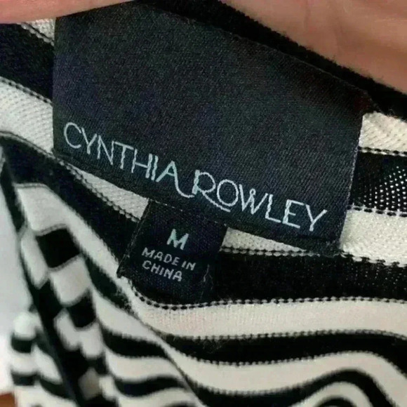 Cynthia Rowley sweater size M black white cardigan - Picture 7 of 8